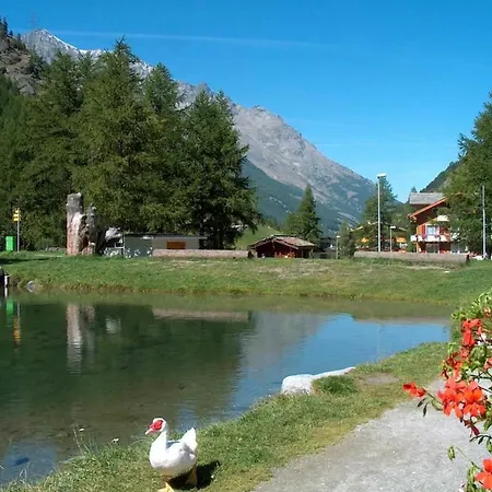 Haus Alpenrose Appartement-fewo Alpenrose 4-bettwohnung 1- Og Ost By Interhome * Saas-Almagell